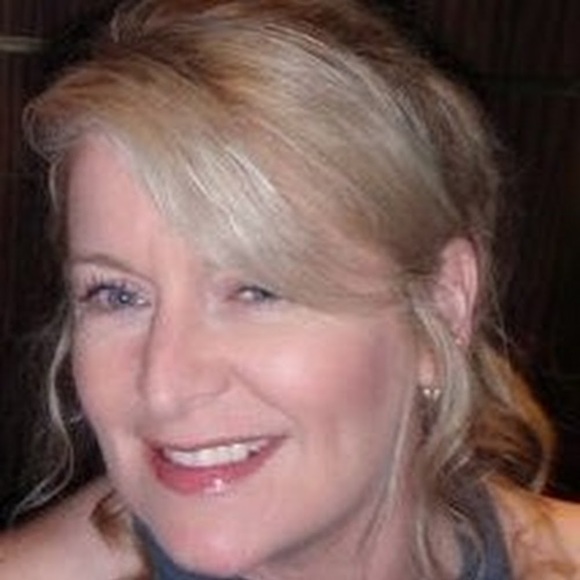 Meet your Posher, Paulette - Picture 1 of 1